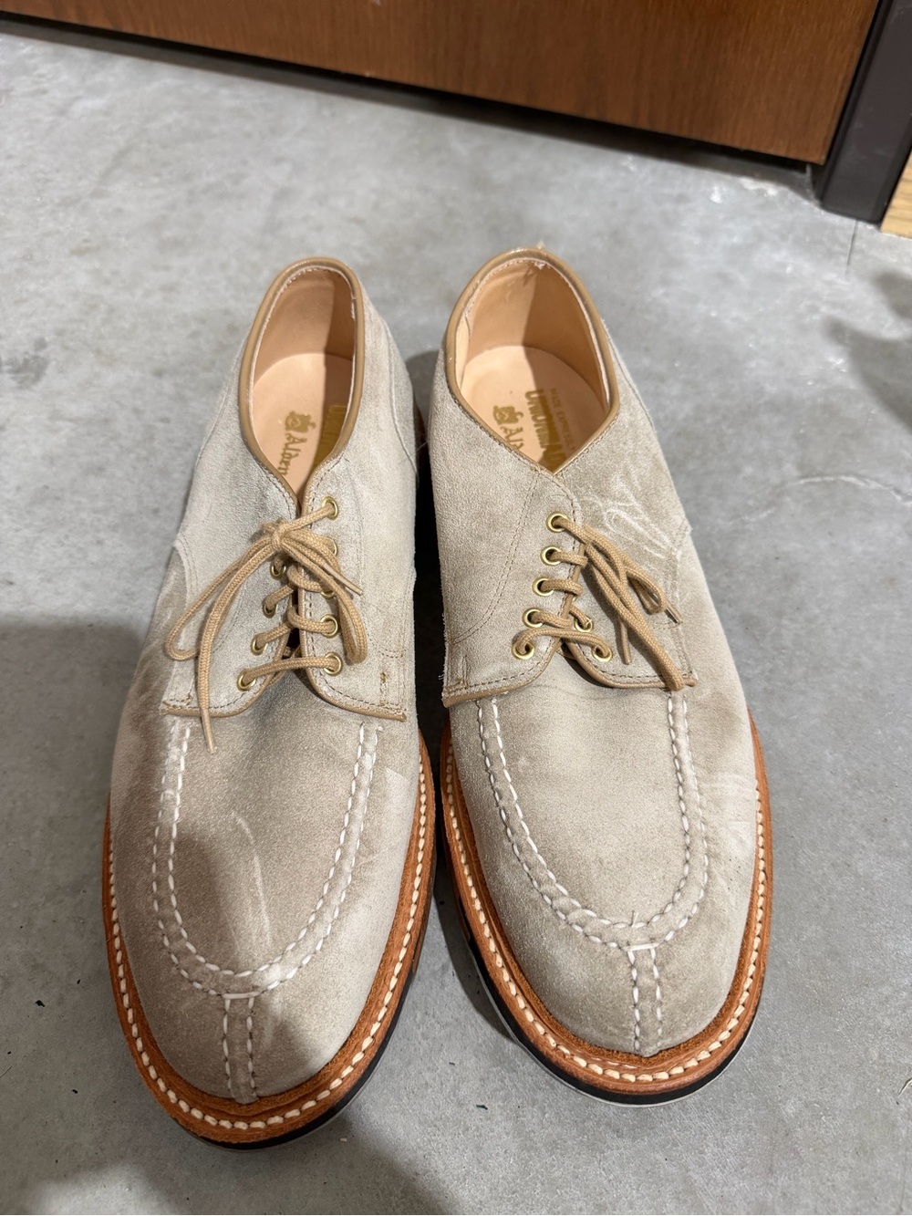Men's Suede Moc Toe Lace-Up Shoes in Light Beige